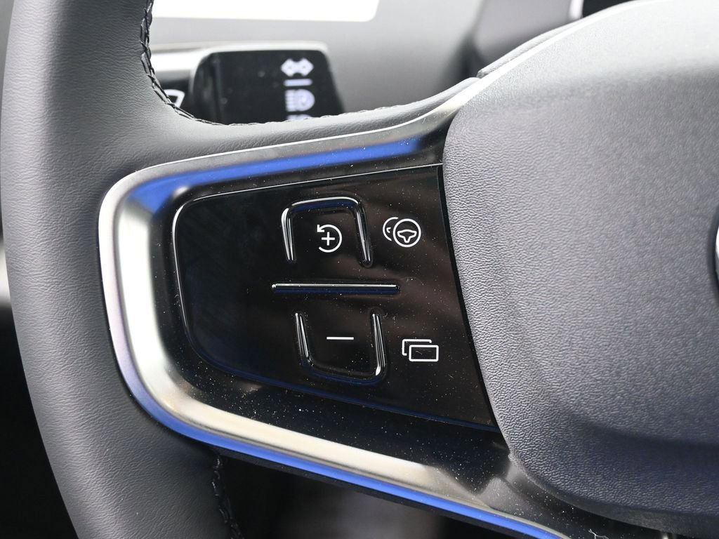 New 2026 Volvo EX30 Cross Country Ultra image 11