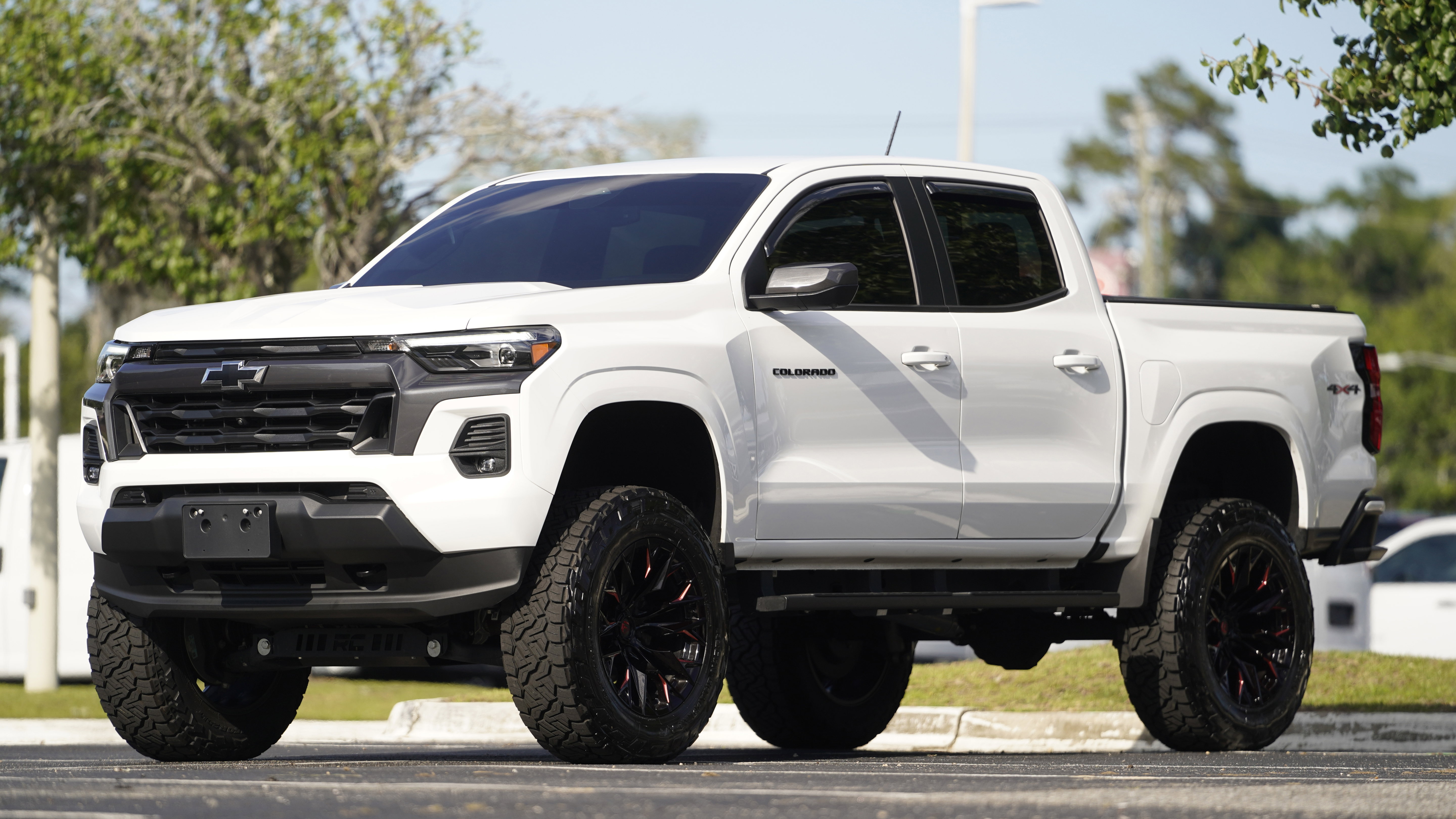 Used 2024 Chevrolet Colorado LT w/ LT Convenience Package III AWD/4WD image 33