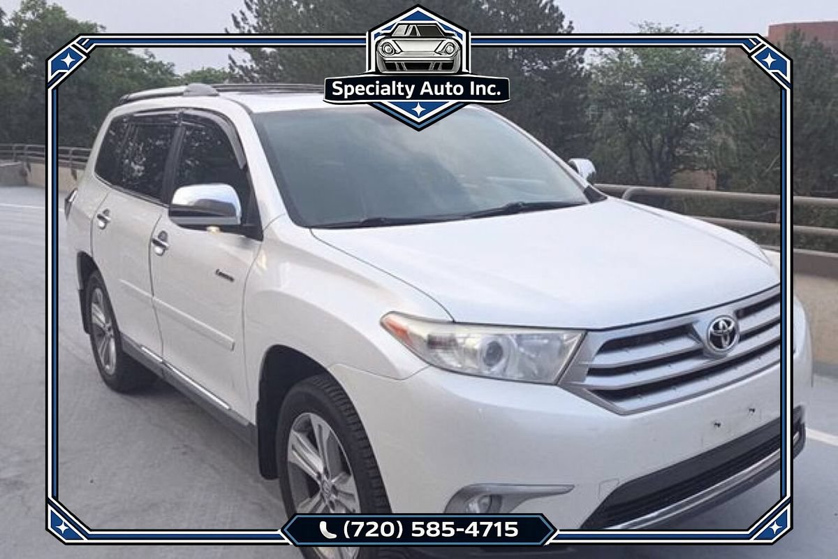 Used 2013 Toyota Highlander Limited AWD/4WD image 1