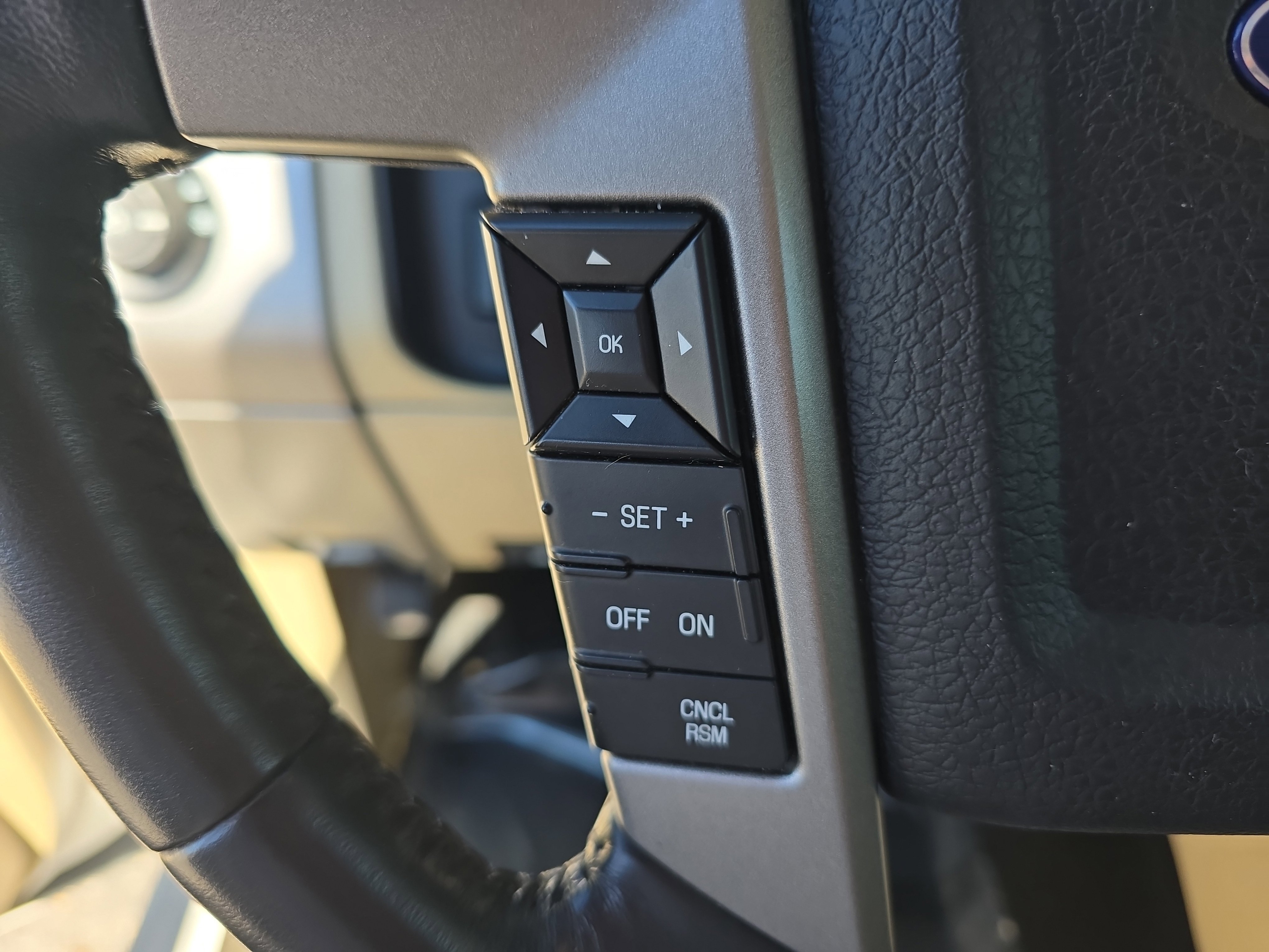 Used 2017 Ford Expedition Limited w/ Equipment Group 301A image 19