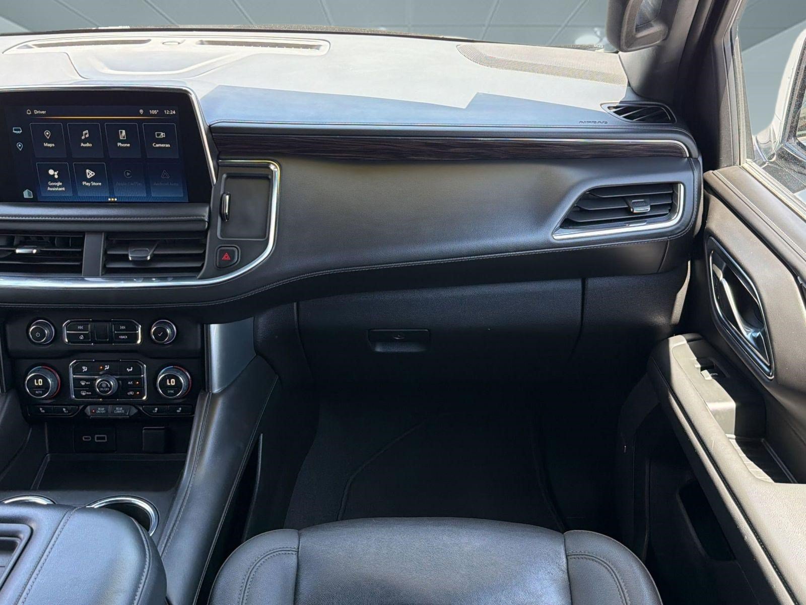 Used 2023 Chevrolet Suburban LT w/ Luxury Package AWD/4WD image 27