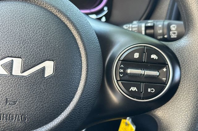 Used 2023 Kia Soul LX FWD image 26