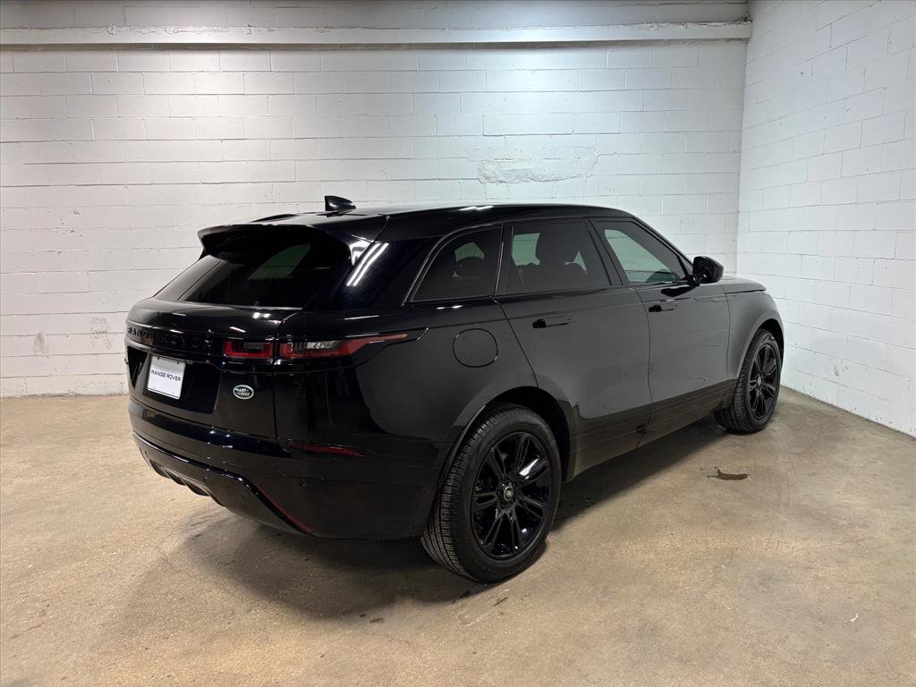 Used 2023 Land Rover Range Rover Velar R-Dynamic S image 6
