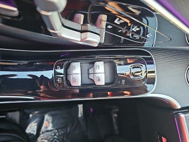 Used 2022 Mercedes-Benz S 580 4MATIC Sedan w/ AMG Line Package image 31