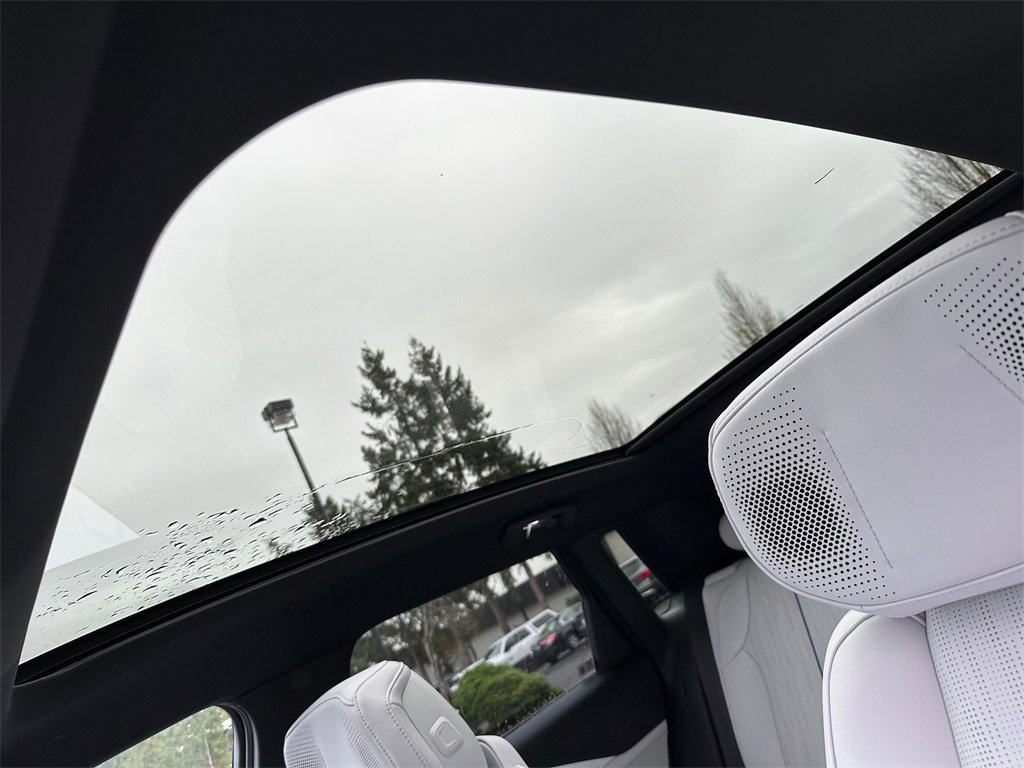 New 2025 Cadillac Lyriq Sport image 23