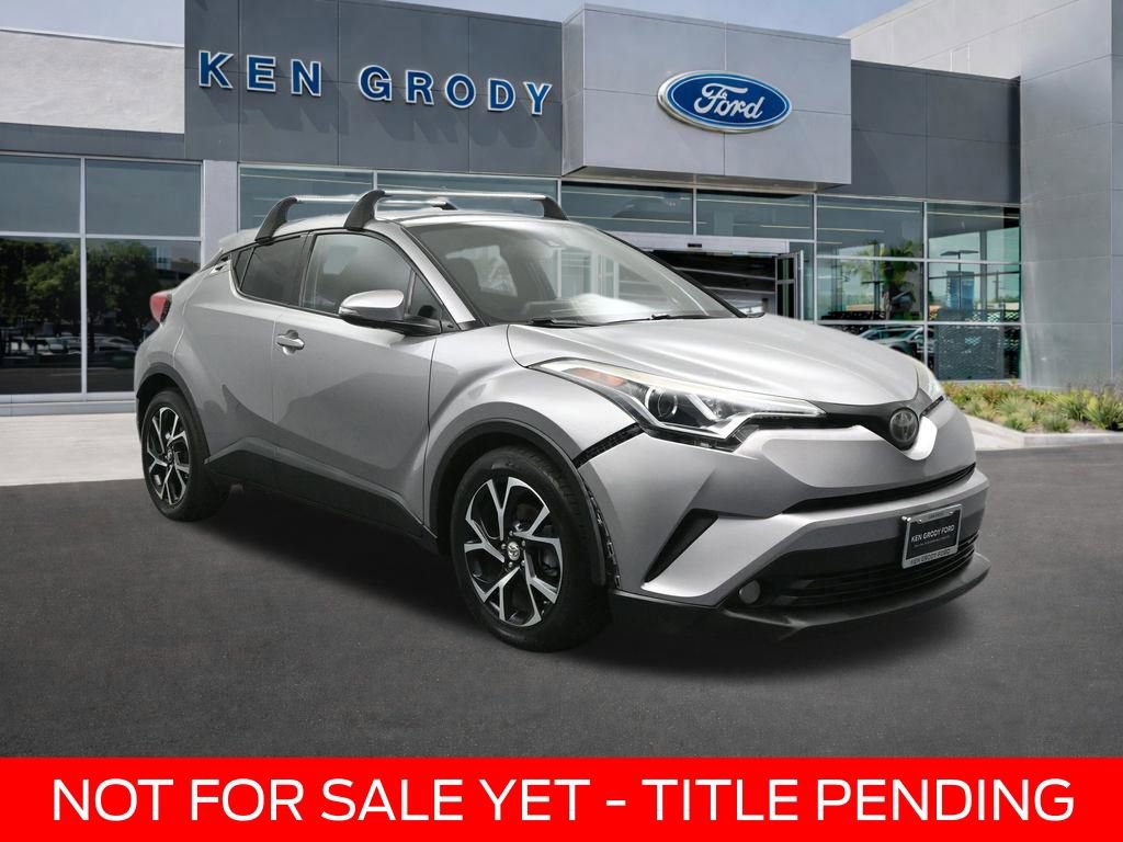 Used 2018 Toyota C-HR XLE image 1