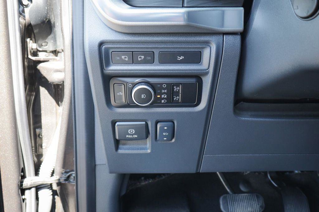 Used 2024 Ford F150 Lariat image 20