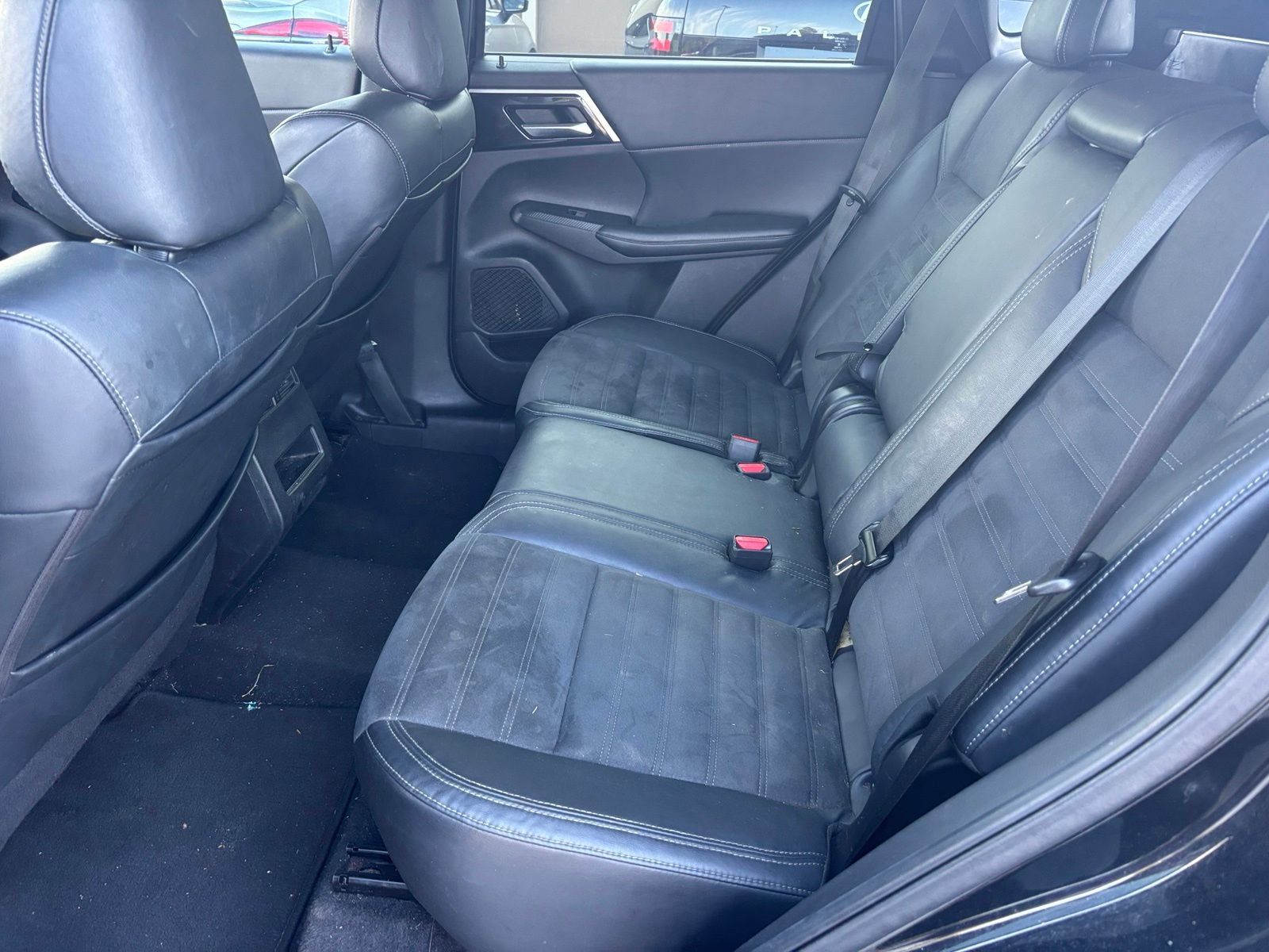 Used 2022 Mitsubishi Outlander SE AWD/4WD image 8