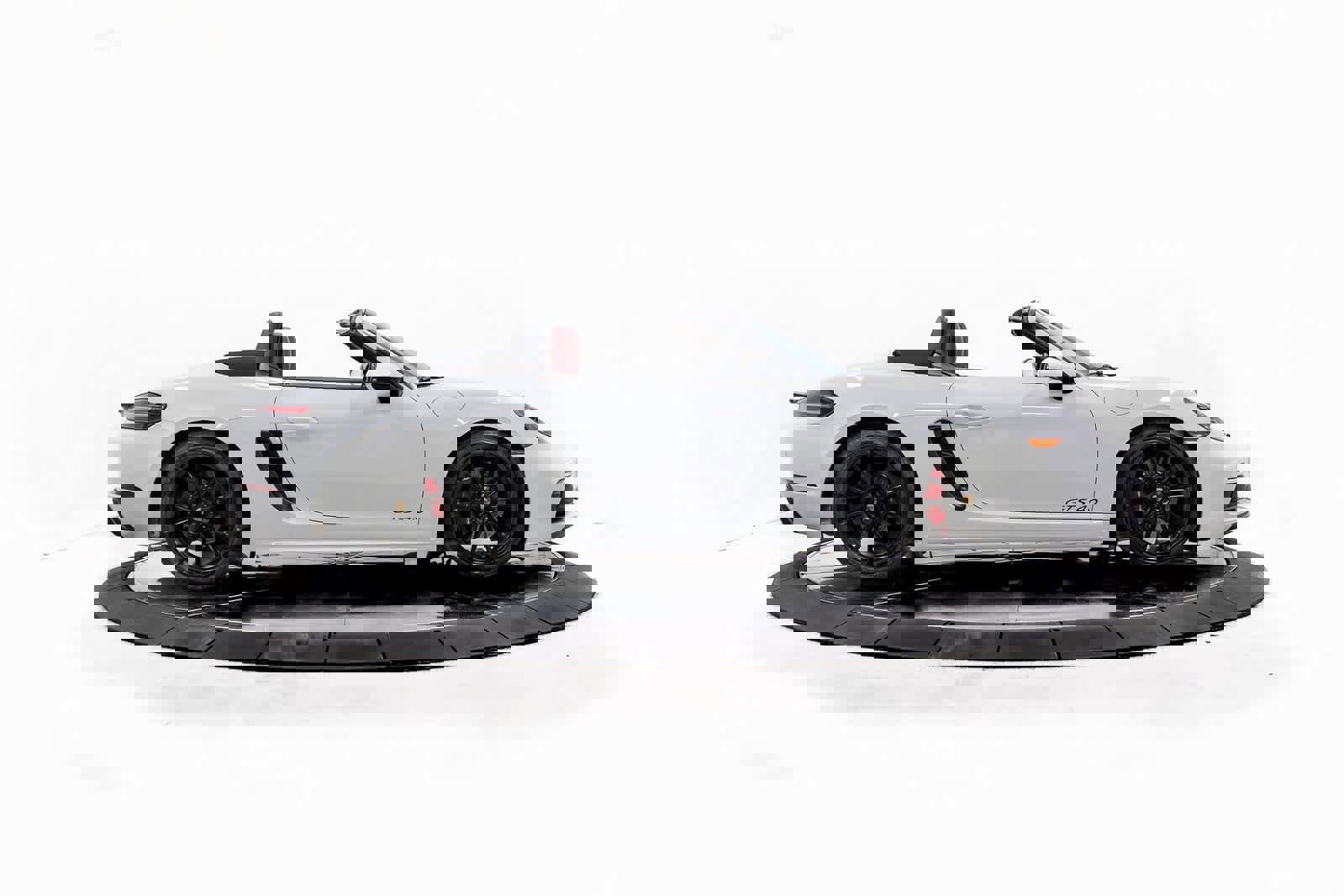 Certified 2022 Porsche 718 Boxster GTS image 8