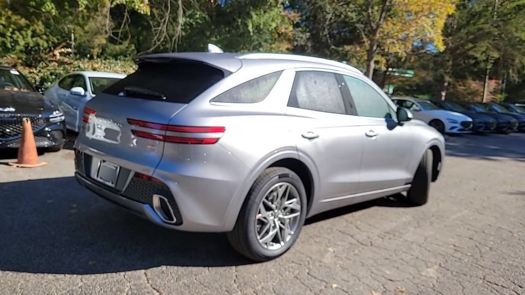 Used 2024 Genesis GV70 2.5T w/ Select Package AWD/4WD image 8