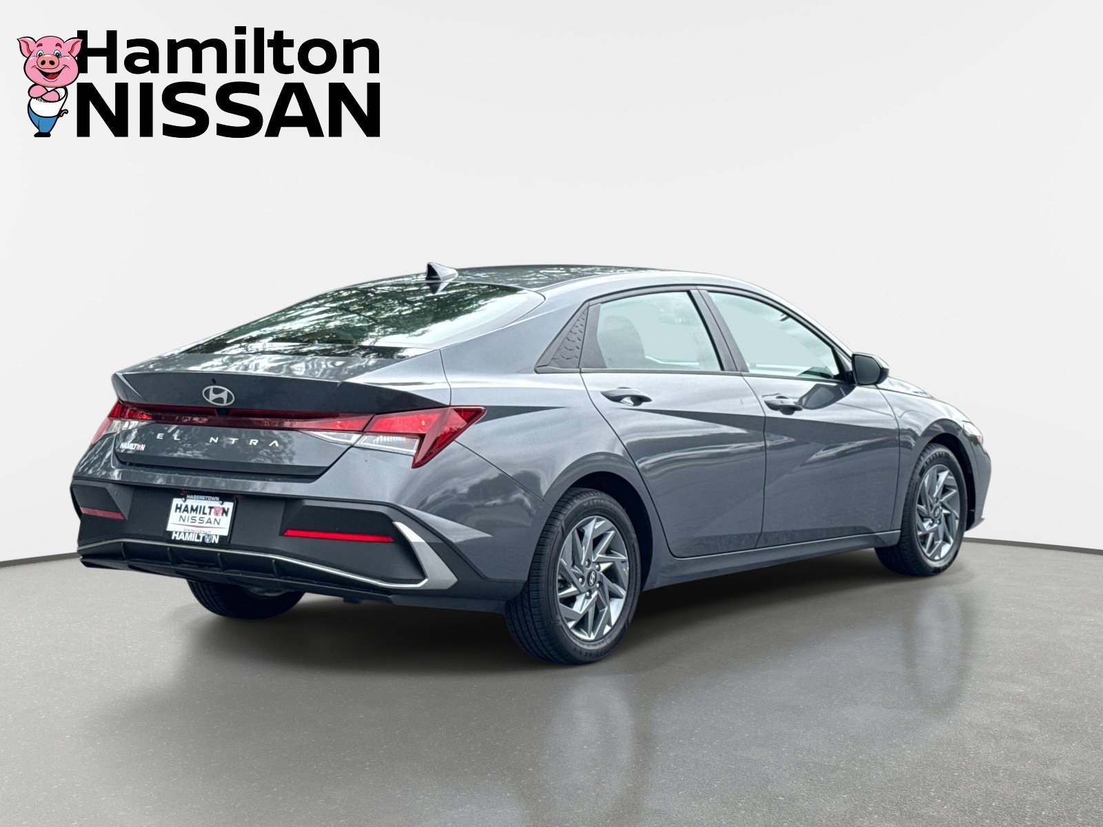 Used 2024 Hyundai Elantra SEL FWD image 2