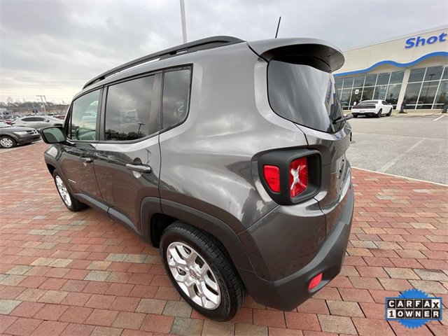 Used 2018 Jeep Renegade Latitude image 33