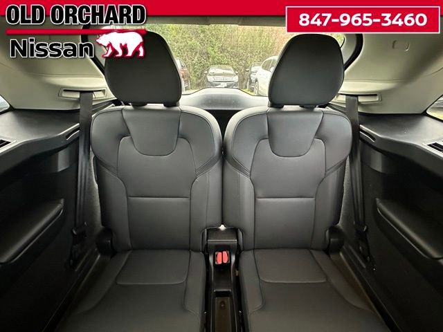 Used 2025 Volvo XC90 B6 Ultra AWD/4WD image 13