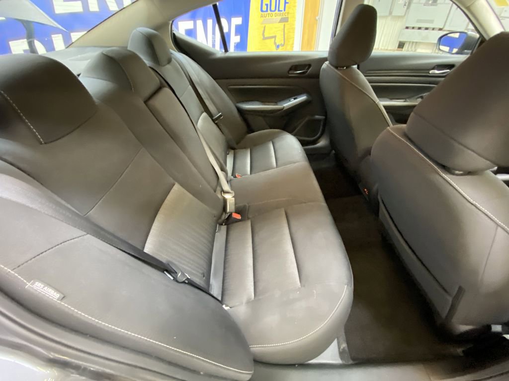 Used 2025 Nissan Altima 2.5 SV FWD image 26