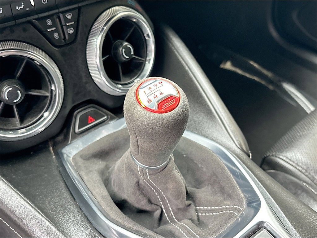 Used 2020 Chevrolet Camaro SS image 16