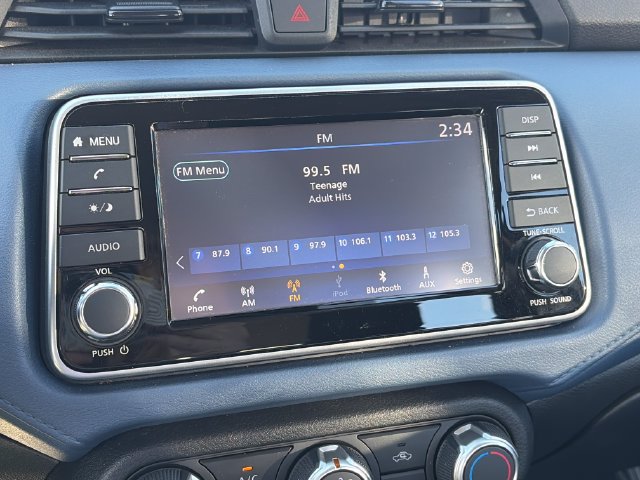 Used 2025 Nissan Versa SV FWD image 20