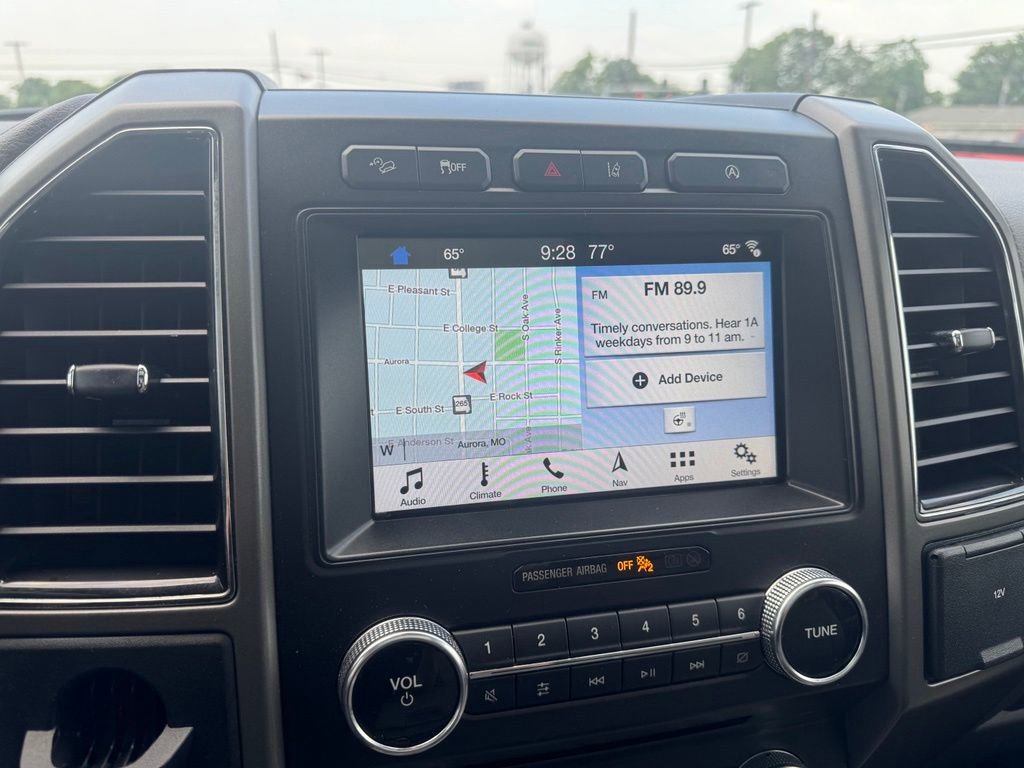 Used 2018 Ford Expedition XLT w/ Equipment Group 202A AWD/4WD image 11