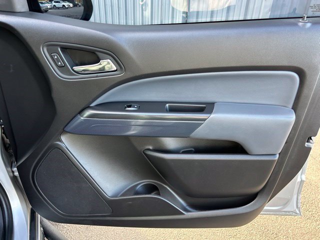Used 2015 Chevrolet Colorado Z71 RWD image 48