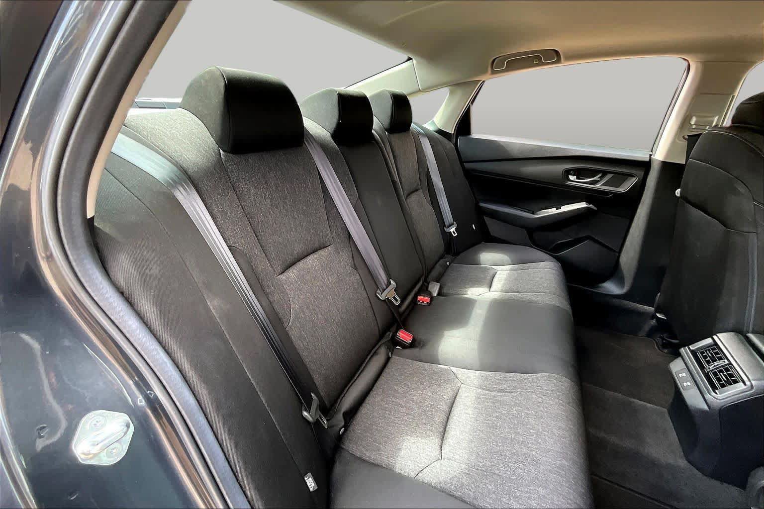 Used 2025 Honda Accord SE image 20