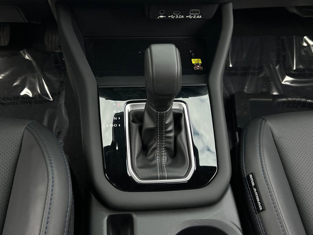 Used 2025 Subaru Forester Limited w/ Popular Package image 23