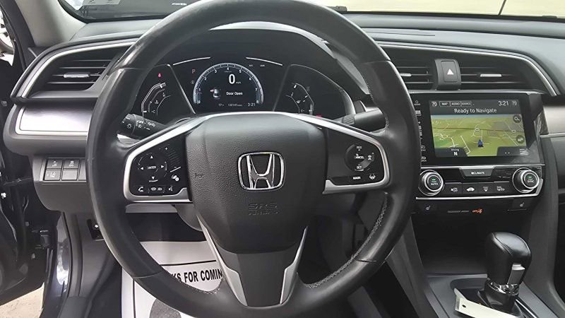 Used 2017 Honda Civic Touring image 19
