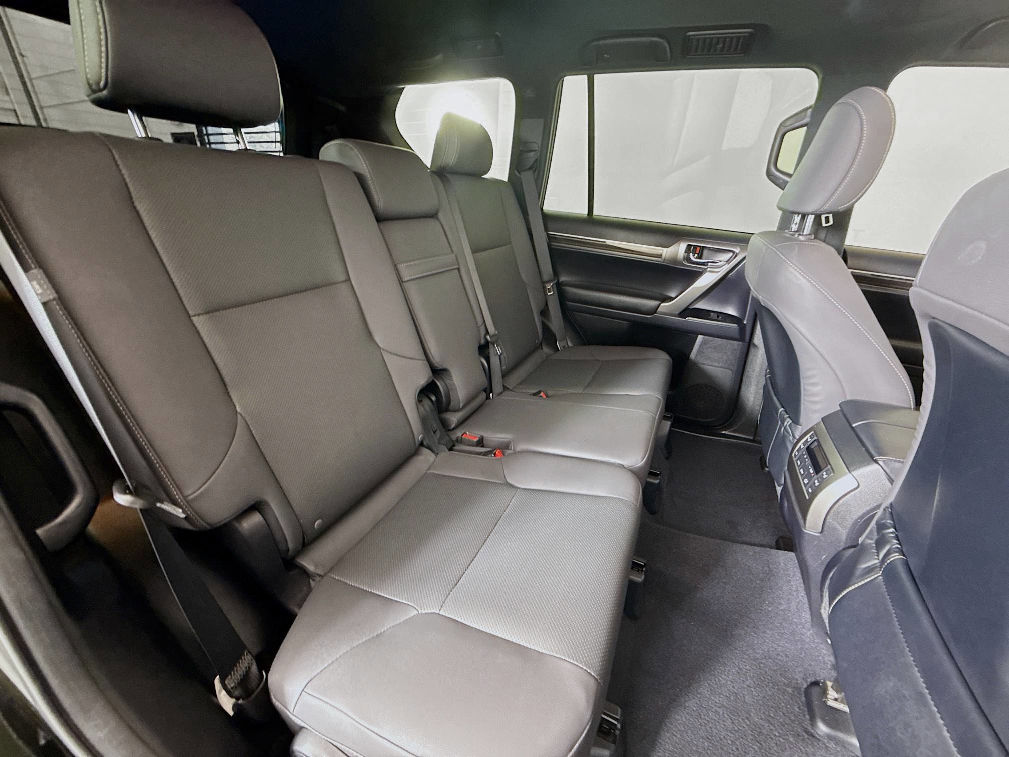 Certified 2023 Lexus GX 460 Premium w/ Premium Package image 27