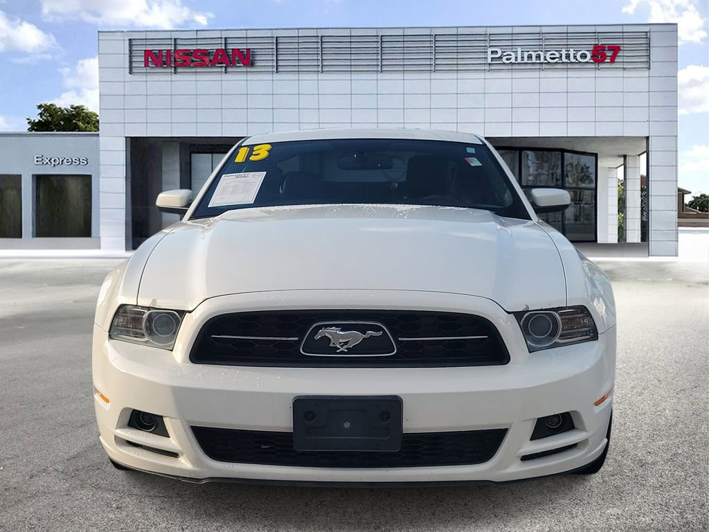 Used 2013 Ford Mustang Premium image 2