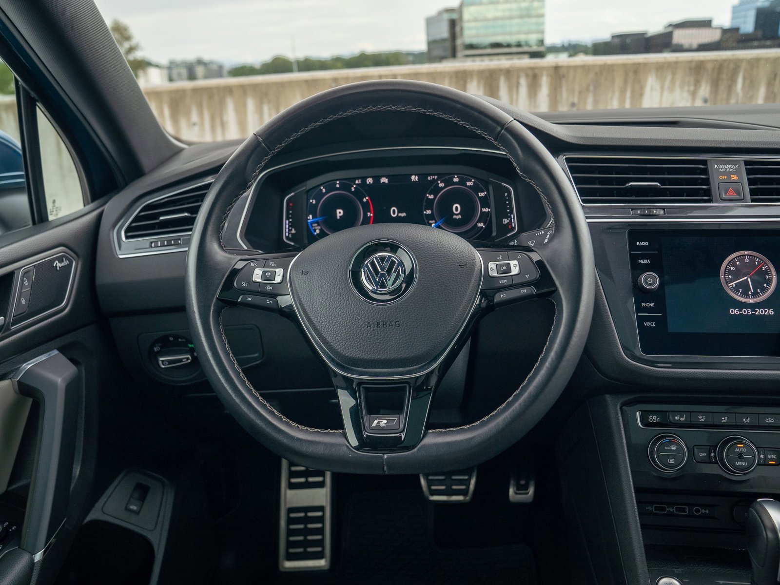 Used 2020 Volkswagen Tiguan SEL Premium R-Line AWD/4WD image 26