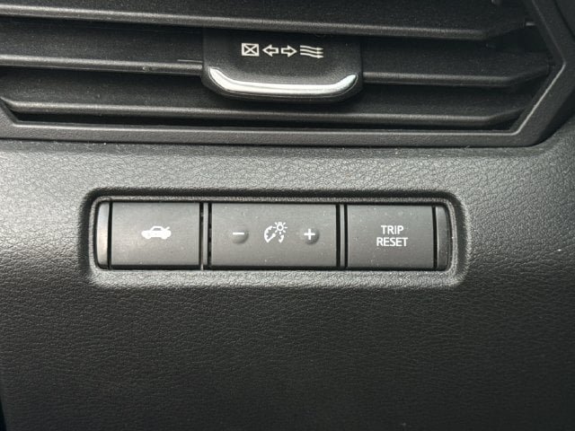 Used 2025 Nissan Altima 2.5 SV AWD/4WD image 23