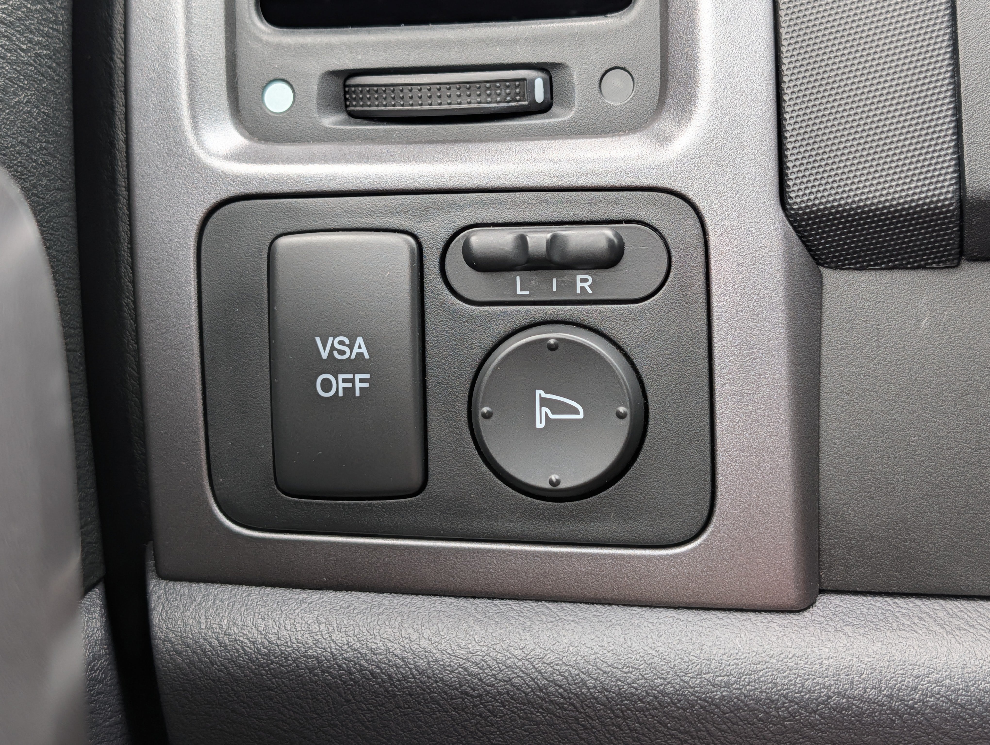 Used 2009 Honda CR-V LX image 26