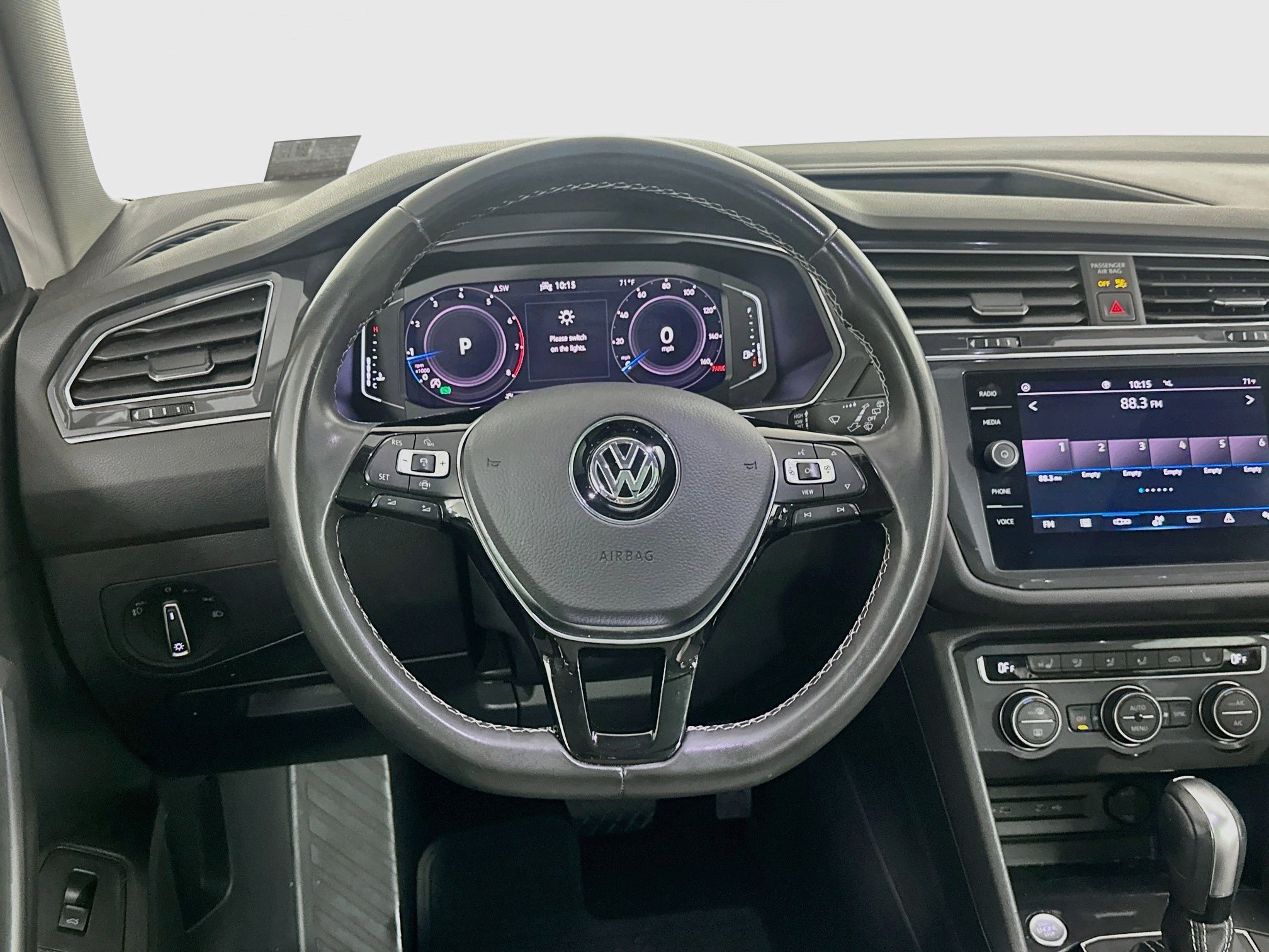 Used 2021 Volkswagen Tiguan SEL FWD image 17