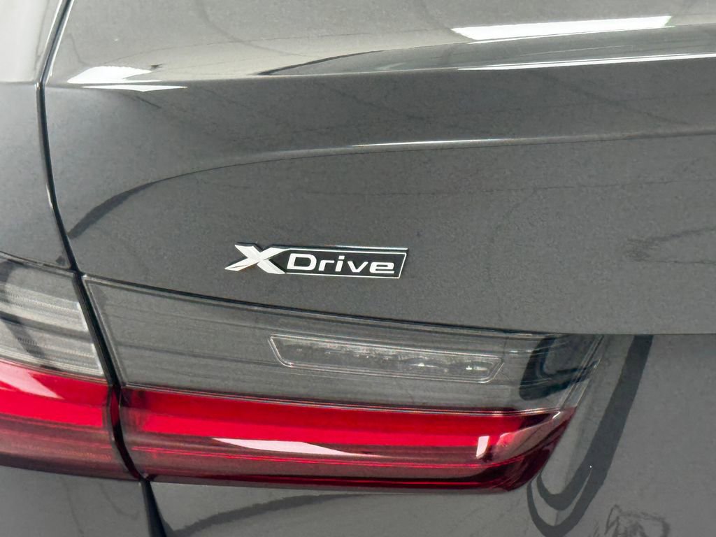 Used 2023 BMW 330i xDrive Sedan w/ Premium Package image 37