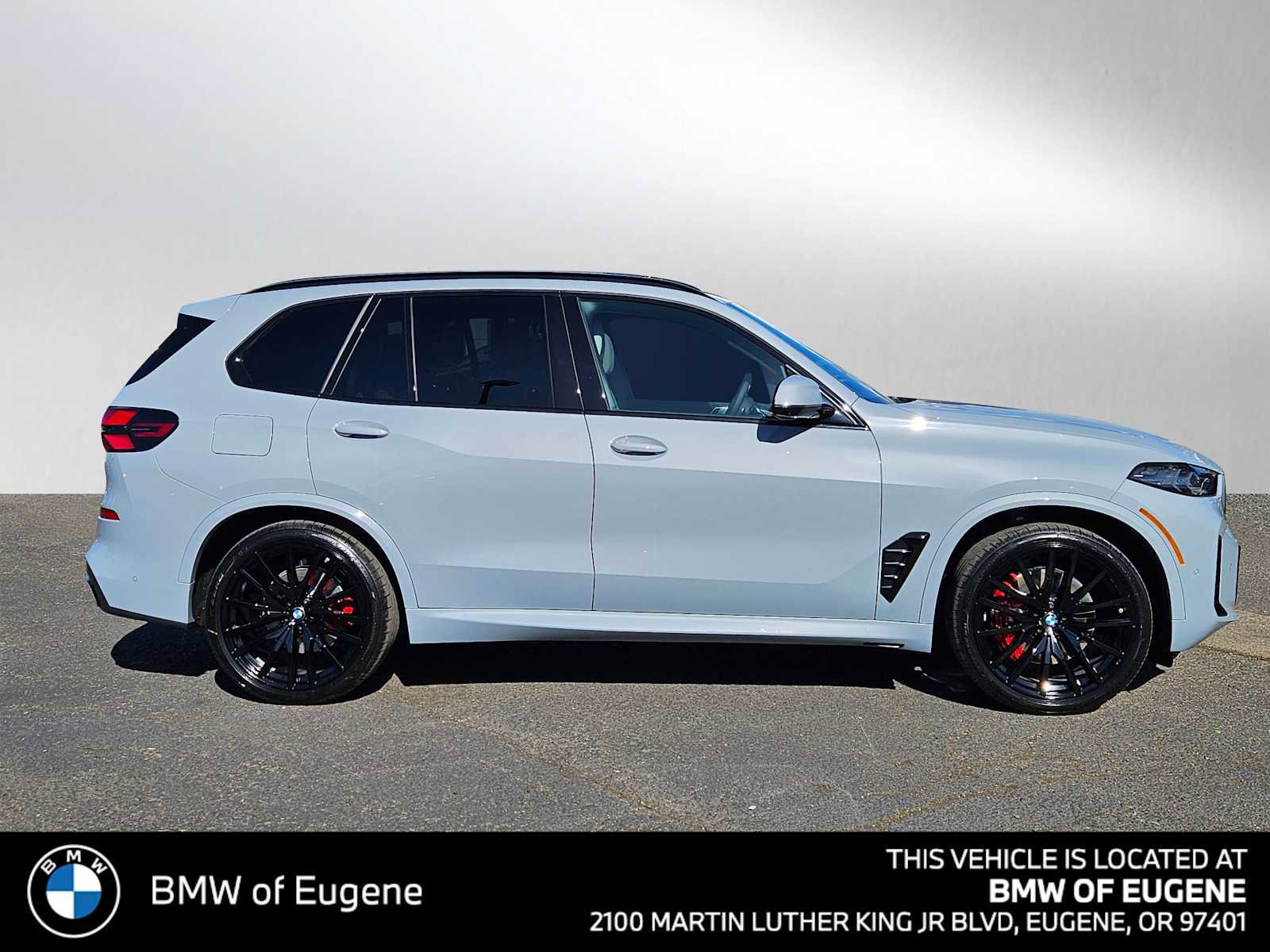 New 2026 BMW X5 xDrive40i w/ M Sport Package video 2