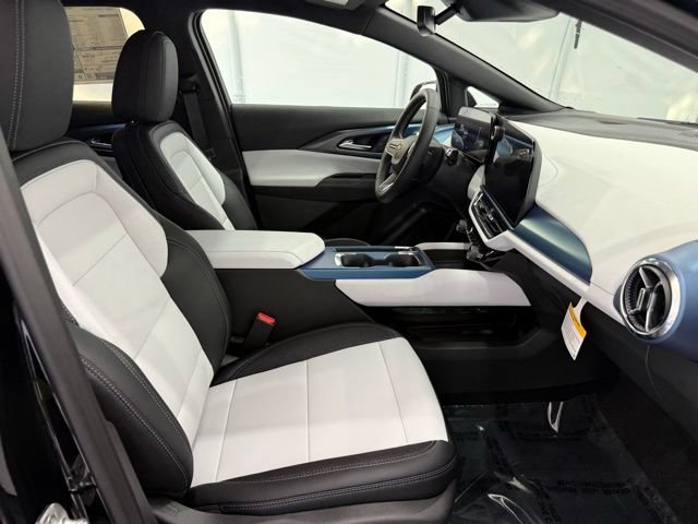 New 2026 Chevrolet Equinox EV LT AWD/4WD image 18
