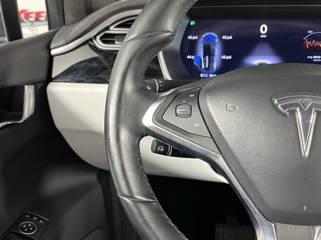 Used 2016 Tesla Model X 90D image 16