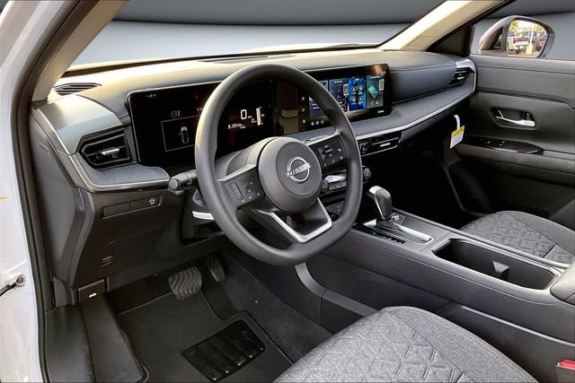 New 2026 Nissan Kicks SV FWD image 7