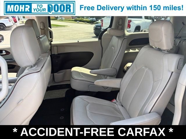Used 2019 Chrysler Pacifica Limited FWD image 36