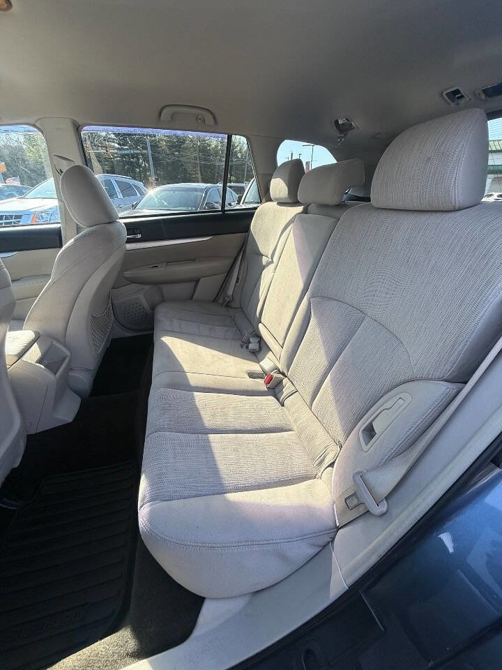 Used 2013 Subaru Outback 2.5i Premium AWD/4WD image 19