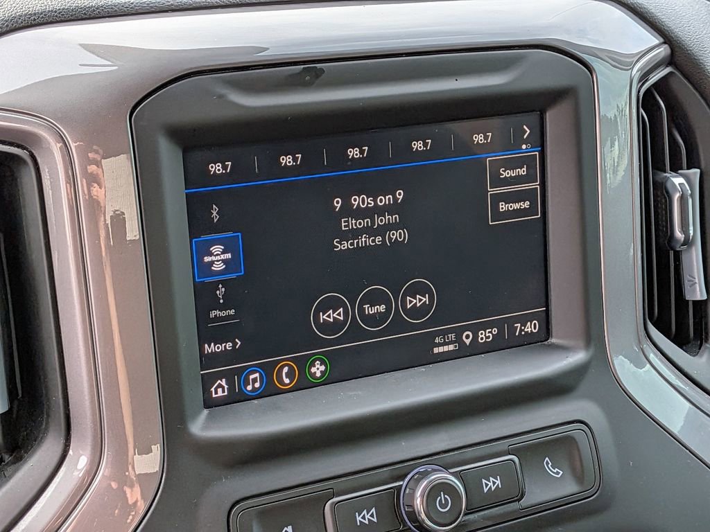 Used 2023 Chevrolet Silverado 1500 Custom image 22