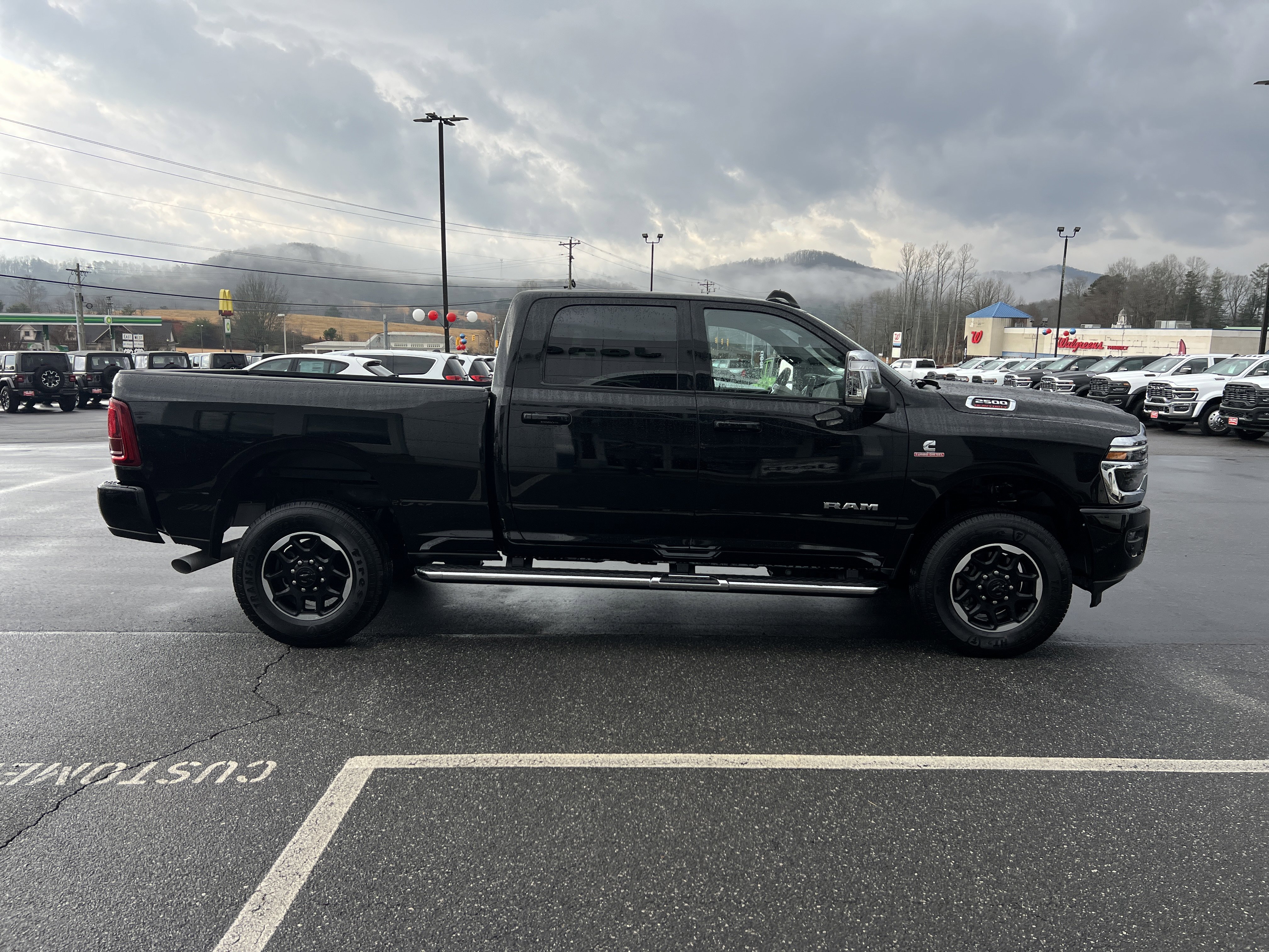 Used 2025 RAM 2500 Laramie image 4