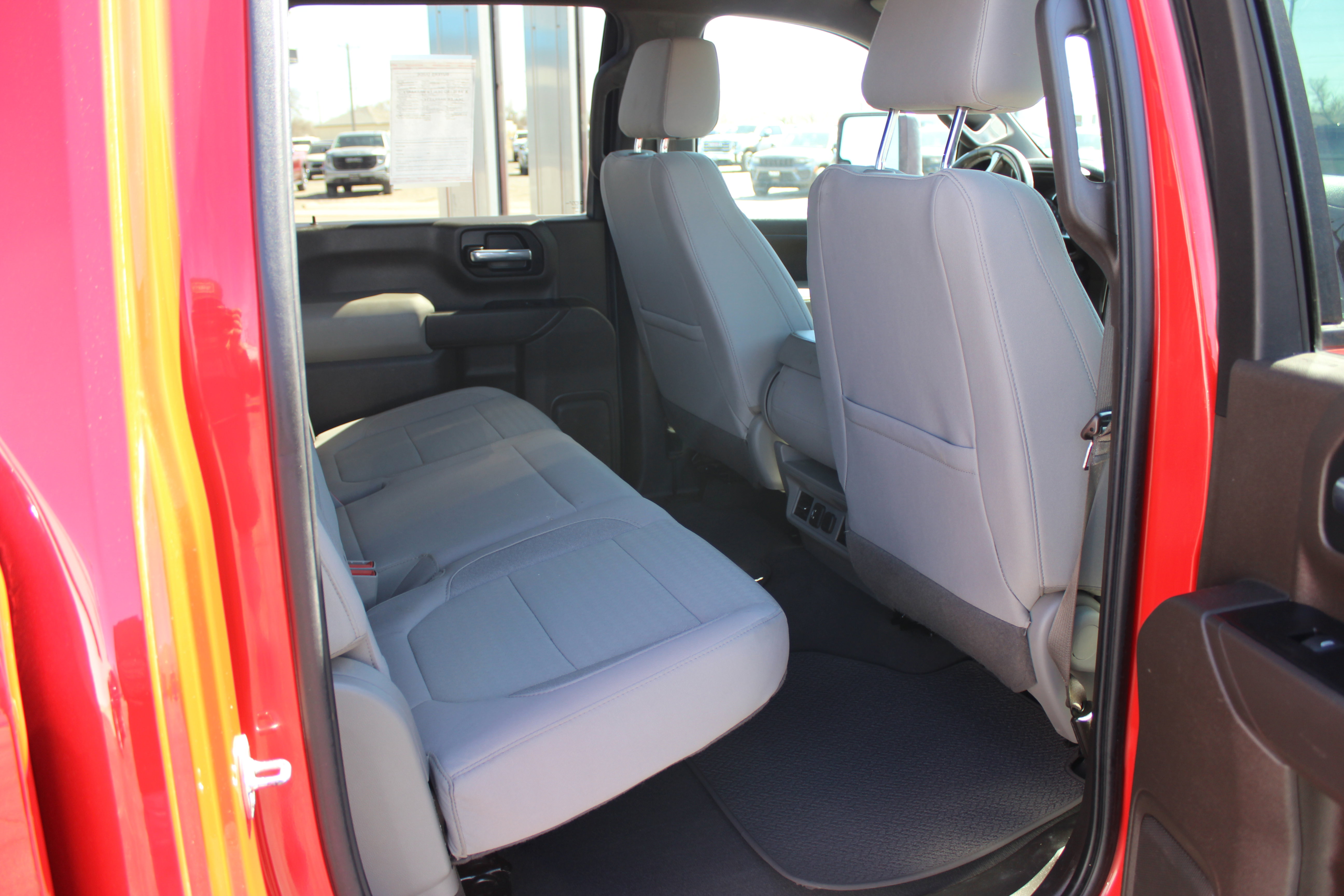 Used 2021 Chevrolet Silverado 3500 LT w/ Convenience Package image 12