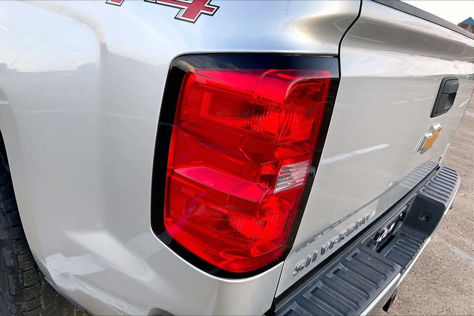 Used 2016 Chevrolet Silverado 1500 LT AWD/4WD image 29