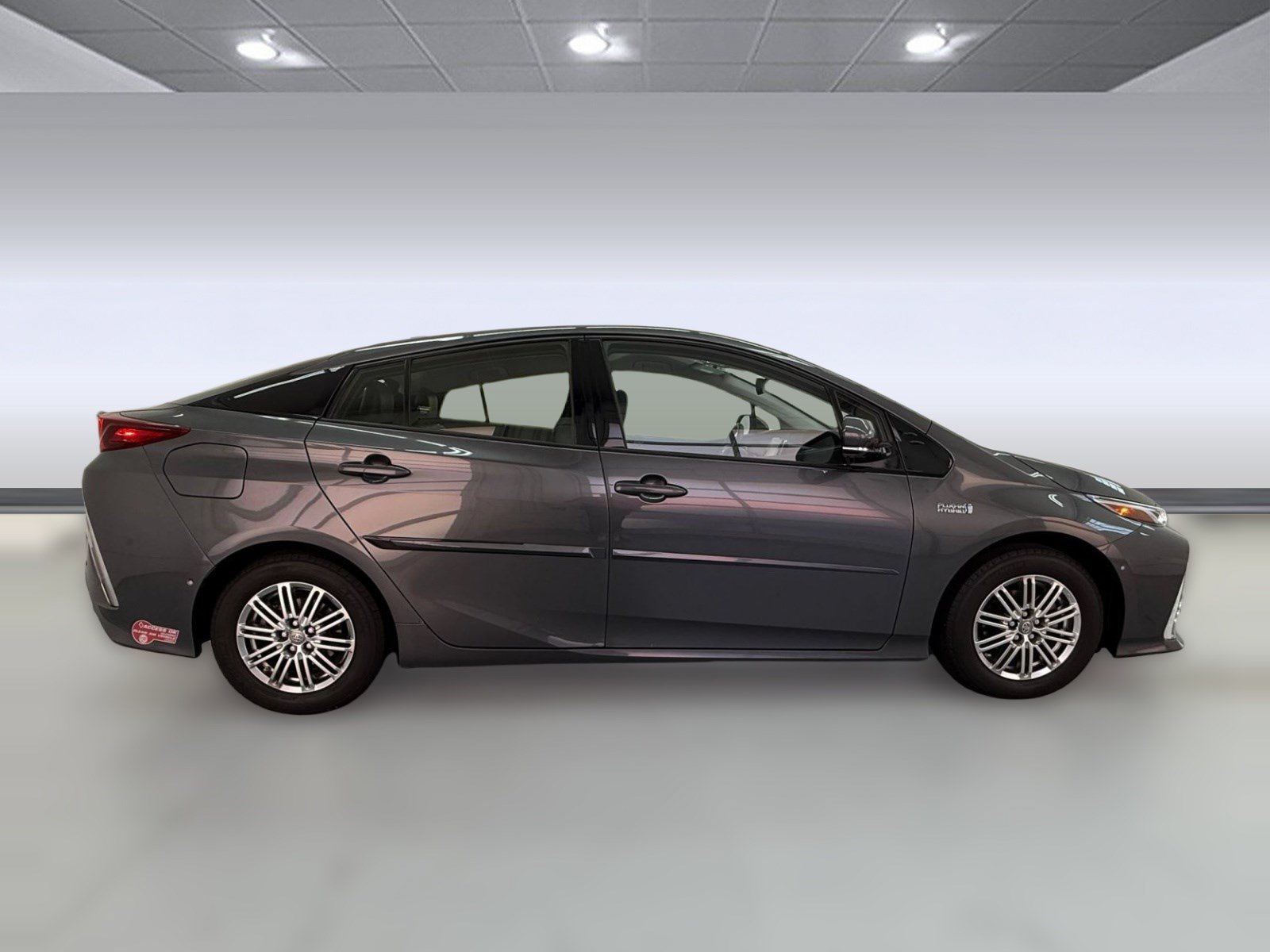 Used 2017 Toyota Prius Prime Advanced FWD image 7