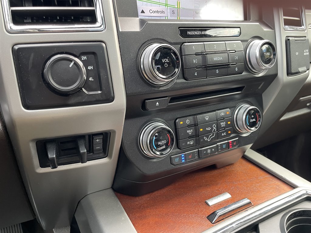 Used 2017 Ford F350 King Ranch w/ King Ranch Ultimate Package AWD/4WD image 35