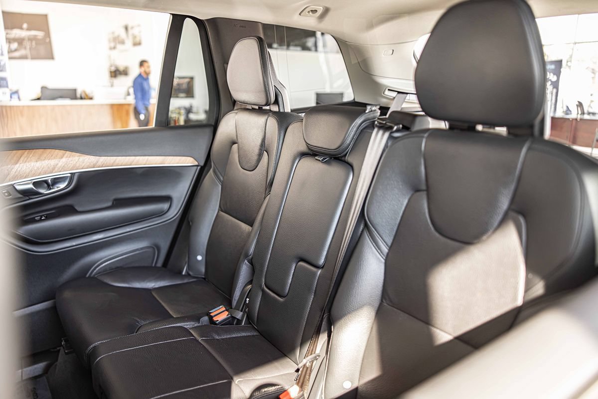 Used 2025 Volvo XC90 B6 Plus AWD/4WD image 32