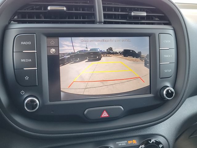 Certified 2025 Kia Soul LX w/ LX Technology Package FWD image 20