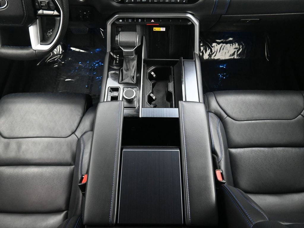 Used 2024 Toyota Sequoia Platinum image 21