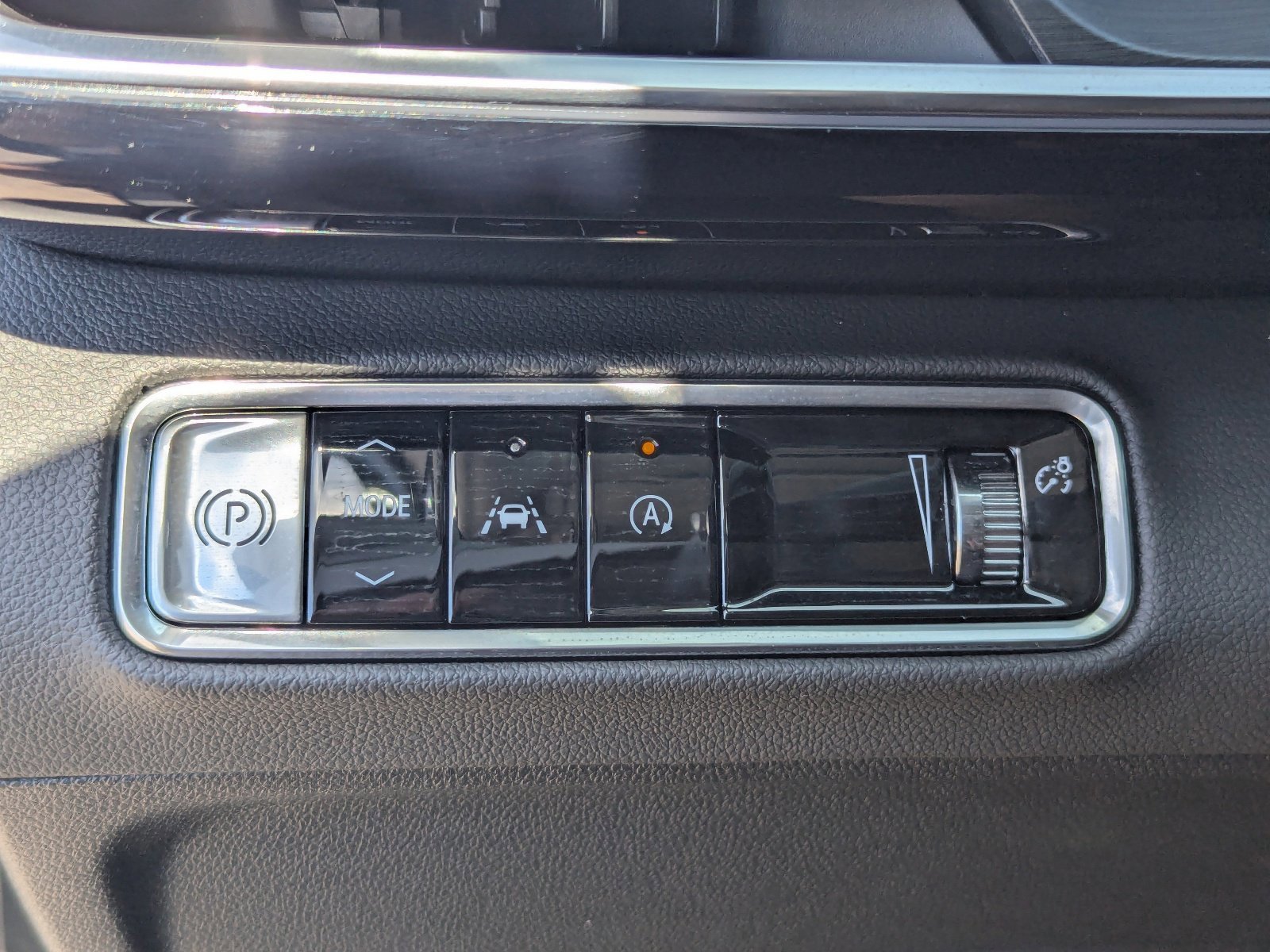 Used 2025 Buick Envision Sport Touring image 33