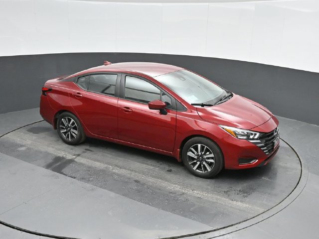 Used 2025 Nissan Versa SV w/ Trunk Package FWD image 38