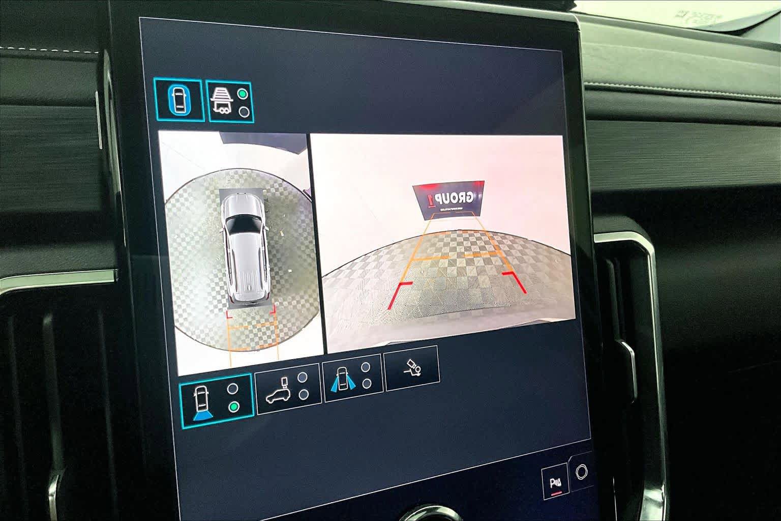 Used 2025 GMC Acadia Elevation w/ Elevation Premium Package FWD image 26